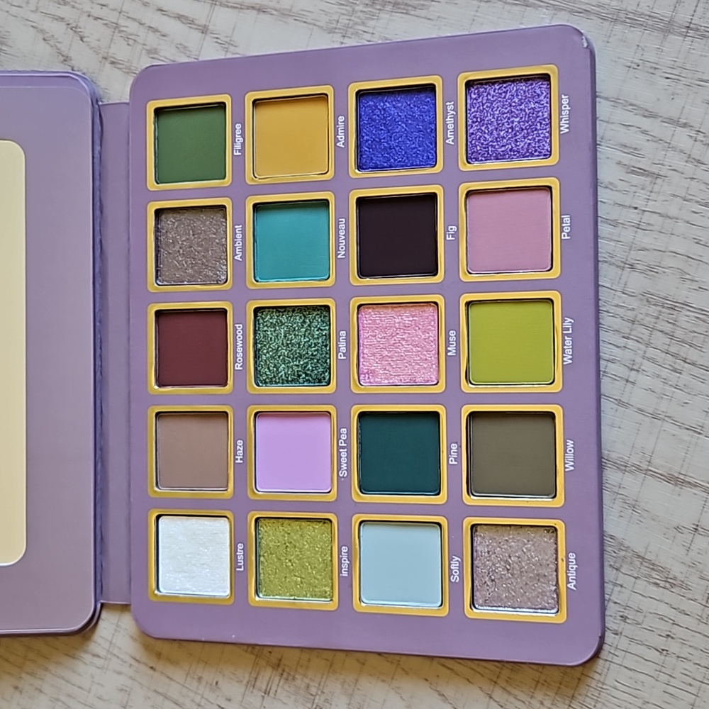 Cosmic Brushes Muse Palette